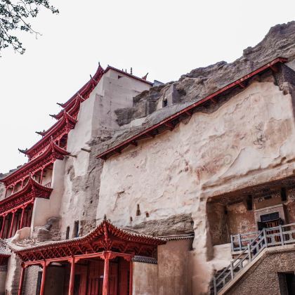 敦煌+茶卡盐湖+青海湖景区+大柴旦翡翠湖旅游景区+察尔汗盐湖6日5晚自由行