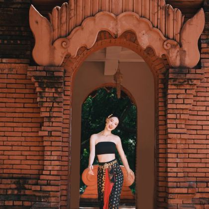 昆明+大理市+丽江+西双版纳8日7晚跟团游