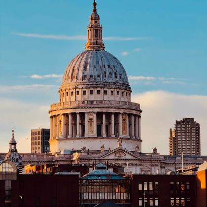 英国伦敦+剑桥+温德米尔+爱丁堡+约克+苏格兰高地+天空岛10日9晚拼小团