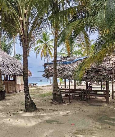 3D2N • San Blas 3D/2N Private Room on Shipwreck Island + Tour & Meals