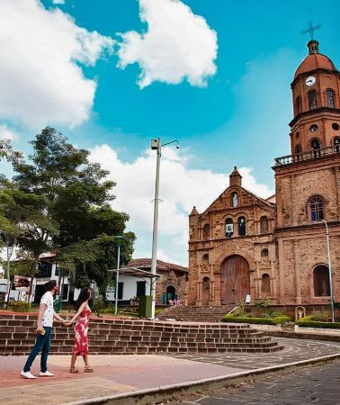 10D9N • Bogotá to Santander: Premium Experience through the Colombian Andes