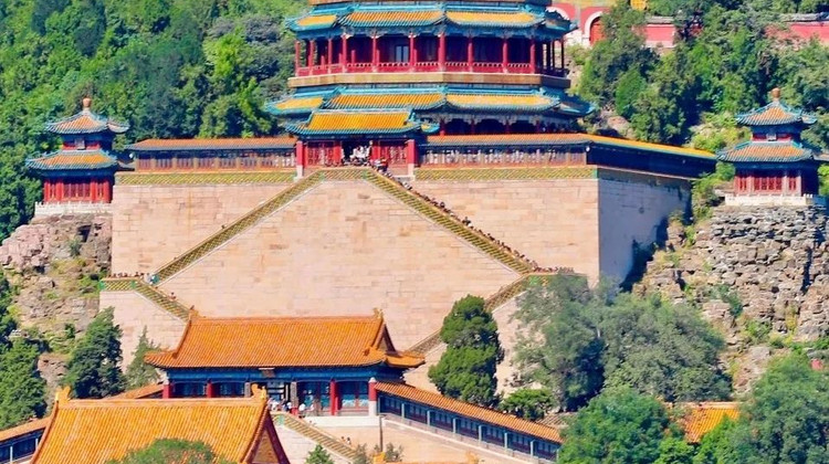 历史人文·行阅北京5日游学营 可亲子可单飞| 长城壮志，国博探宝，故宫品珍馐，清北揽风采，更有环球影城嗨翻天！，7岁以上单飞·历史人文·行阅北京5日游学营 可亲子可单飞| 长城壮志，国博探宝，故宫品珍馐，清北揽风采，更有环球影城嗨翻天！，7岁以上单飞