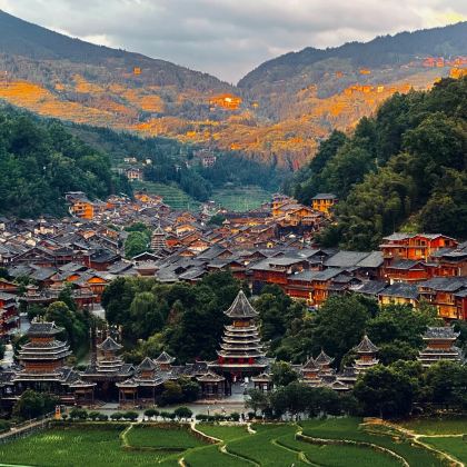 贵州贵阳+黄果树景区+荔波小七孔景区+肇兴侗寨5日4晚私家团