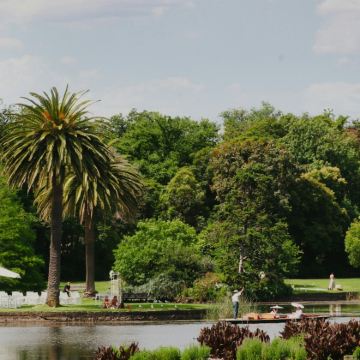 澳大利亚墨尔本+蒂勒尔湖+伊丘卡+罗莎琳德公园+Sacred Heart Cathedral+Lake Boga2日1晚私家团