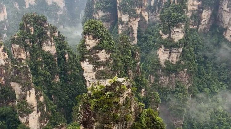 6-Day Immerse yourself in Tianmen Mountain National Forest Park + Zhangjiajie Grand Canyon + Zhangjiajie National Forest Park + Furong Town + Fenghuang Ancient Town