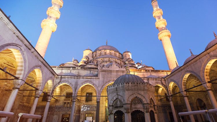 15-Day Turkey Adventure from Istanbul·Cappadocia, Pamukkale, Village Homestay & Kekova Boat Trip