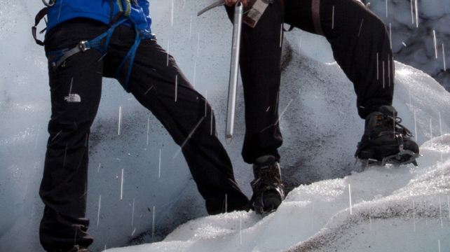 7-Day Best of Iceland Tour from Reykjavik·Waterfalls, Glaciers, Geysers and Black Beaches