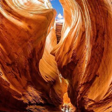 西安+秦始皇帝陵博物院(兵马俑)+陕西黄河壶口瀑布+陕西波浪谷景区+甘泉大峡谷6日5晚跟团游