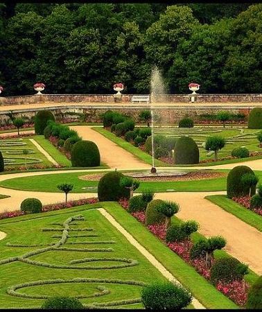 2D1N • Loire Valley 2 Days private tour all inclusive from Paris with train tickets