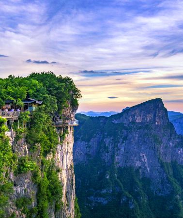 6D5N • Shaoshan Scenic Area, Historic Yuelu Academy, Orange Island Riverside View, Hunan Museum, Private Guide & 4-Star Accommodation