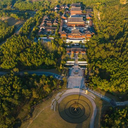 南京牛首山文化旅游区+夫子庙秦淮风光带3日2晚半自助游