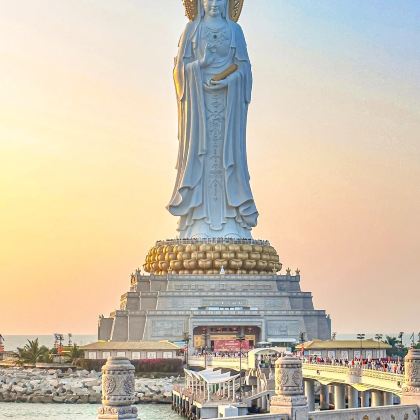 三亚+南山海上观音+西岛+天涯海角+椰梦长廊+大小洞天+亚龙湾国家旅游度假区4日3晚私家团