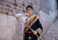 九寨沟+黄龙风景名胜区3日2晚跟团游·携程专线·B线高铁往返+100%有票·销量T0P.1〓真纯玩0餐店【免费升2晚5星豪生】2+1保姆车+金牌导游+108元表演餐+藏装旅拍&下午茶【C线汽车进动车回〓D线20人+plus保姆车腰托头枕】