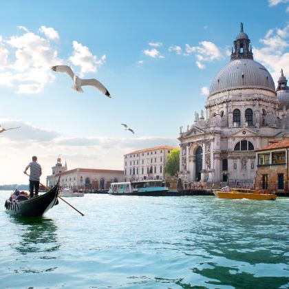 法国+意大利+瑞士4日3晚跟团游