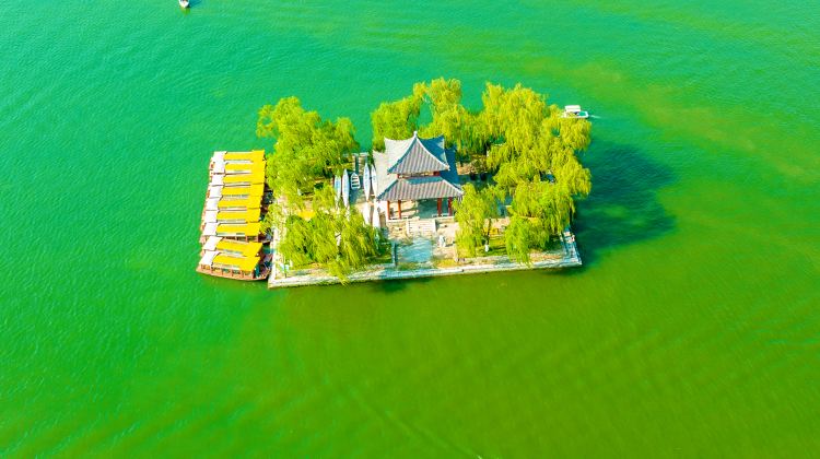 4D3N · Group Tours · Visit Jinan Spring City&Climb Eastern Mount Tai&Visit Hometown of Confucius&Full-time Tour Guide&5-star Accommodation Throughout