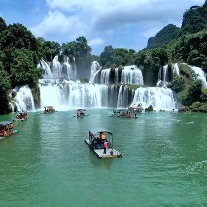 南宁+德天跨国瀑布景区+通灵大峡谷+越南下龙湾+河内8日7晚私家团