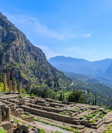 2D1N • Delphi, Meteora and Thermopylae 2-Day Private Tour from Athens