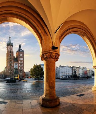 4D3N • 4 days in Krakow: transfers, tours and accommodation
