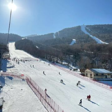 亚布力滑雪旅游度假区+中国雪乡2日1晚自由行