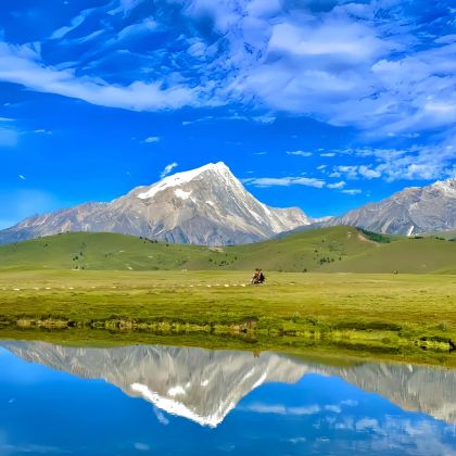 中国四川三星堆博物馆+九寨沟风景区+神仙池风景区+松潘古城3日2晚私家团