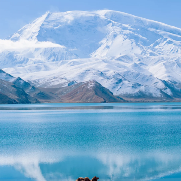 新疆乌鲁木齐+南疆+喀什市+库车10日9晚跟团游