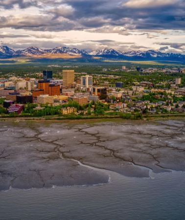 7D6N • Anchorage to Fairbanks with Matanuska Glacier, Aurora Winter Train & North Pole