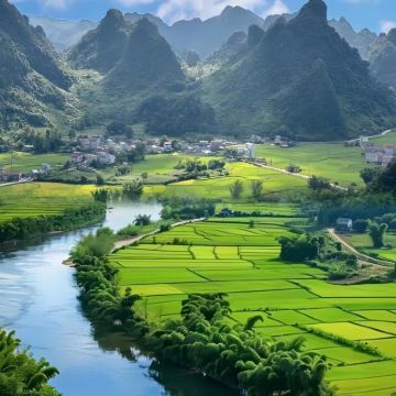 广西南宁+通灵大峡谷+德天跨国瀑布景区+北海+涠洲岛6日5晚拼小团