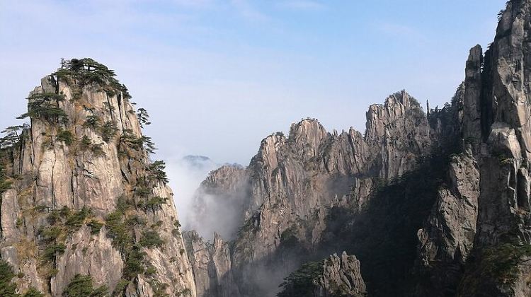 4D3N · Private Tours · Private Huangshan 4-Day Tour to Visit Yellow Mountain and Hongcun Village