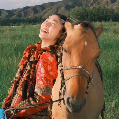 呼和浩特+辉腾锡勒草原+响沙湾2日1晚跟团游