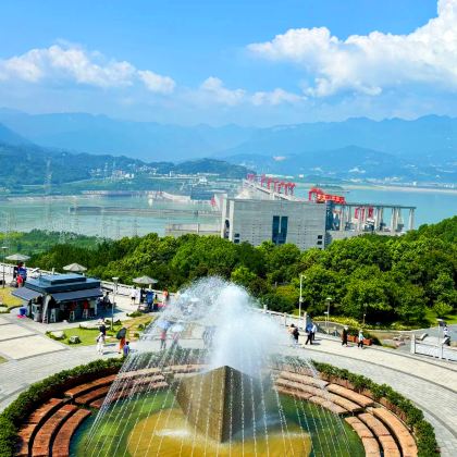 重庆+恩施市+长江三峡9日8晚跟团游