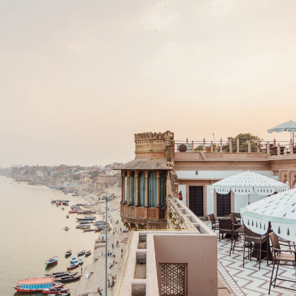 印度德里新德里+瓦拉纳西+克久拉霍+奥尔恰+阿格拉+斋浦尔8日7晚跟团游