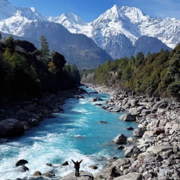 西藏拉萨+林芝+布达拉宫+雅鲁藏布大峡谷+羊卓雍错+纳木措景区8日7晚跟团游
