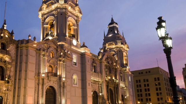 Inca Trail | 15-Day Peru Panorama Tour from Lima·Puno, Lake Titicaca, Cusco, Machu Picchu and Tambopata