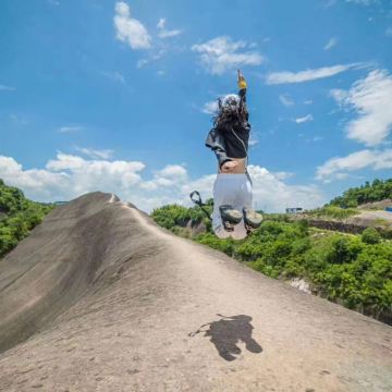 郴州东江湖旅游区+莽山五指峰景区+高椅岭旅游区2日1晚拼小团