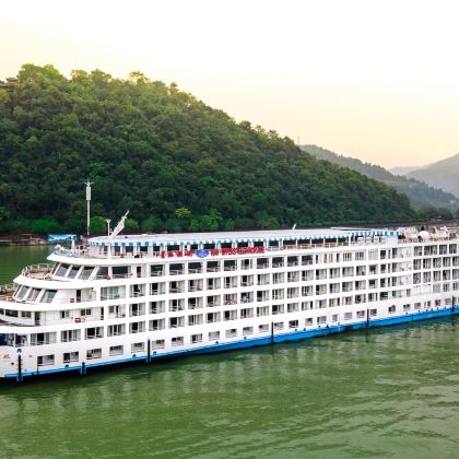重庆长江三峡游船+宜昌3日2晚自由行