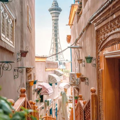 新疆南疆+喀什古城+罗布人村寨+温宿大峡谷+刀郎部落+帕米尔高原+盘龙古道+班迪尔蓝湖+莎车+和田约特干故城+塔里木胡杨林公园+塔克拉玛干沙漠+博斯腾湖10日9晚私家团