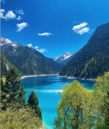 5D4N • Jiuzhaigou National Park + Mount Siguniang + Huanglong National Scenic Spot + Stay at InterContinental Resort Jiuzhai Paradise by IHG