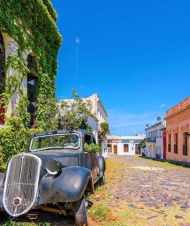 2D1N • 2-Day Trip to Colonia and Montevideo from Buenos Aires