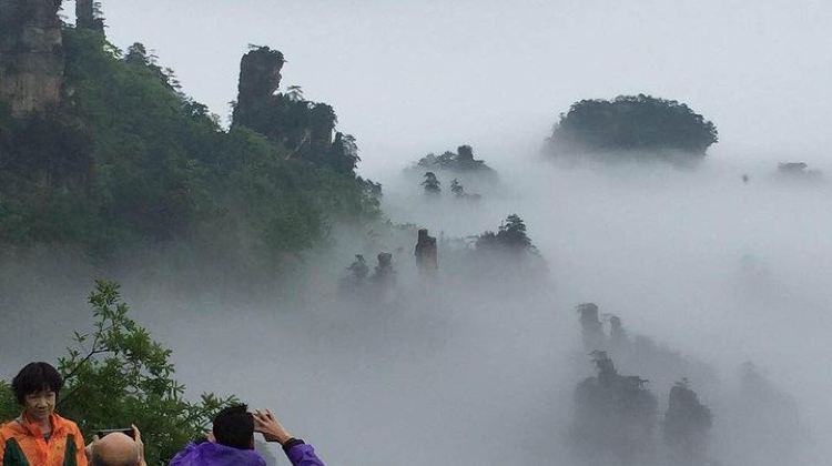 2-Day 2 Day Private Tour of Zhangjiajie Highlights with Skip The Line