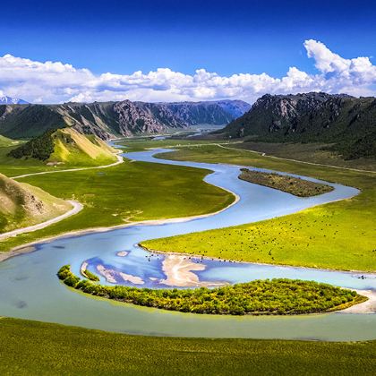 新疆乌鲁木齐+北疆+喀纳斯+伊犁+天山天池+那拉提+赛里木湖10日9晚私家团