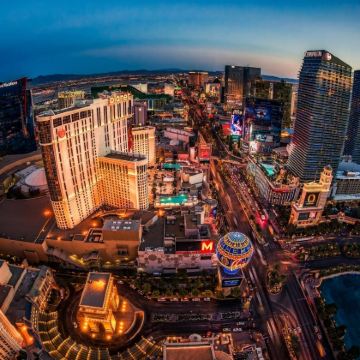 美国西海岸+洛杉矶市+旧金山+拉斯维加斯10日跟团游