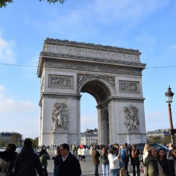 法国巴黎+圣米歇尔山8日7晚私家团