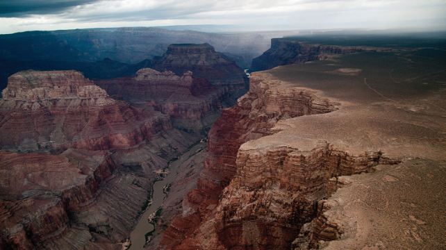 9-Day Road Trippin’ US West Tour from Los Angeles·Joshua Tree, Palm Springs, Zion, Bryce Canyon, Grand Canyon | Max 13 Guests