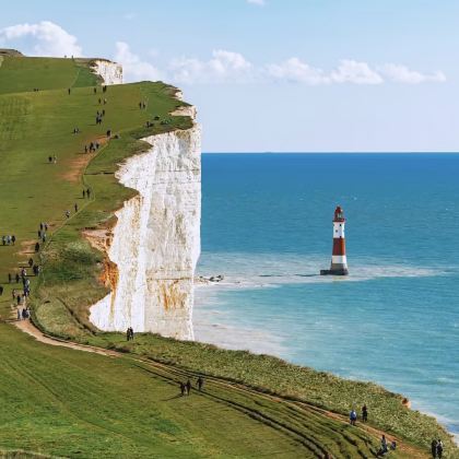 英国大伦敦+苏格兰+爱尔兰15日13晚跟团游