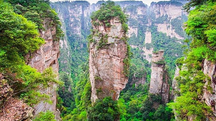 5D4N · Group Tours · Zhangjiajie 1-5 days Group Tour: Avatar, Glassbridge &Furong Town