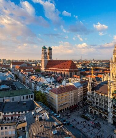 7D6N • 7 Day 6 Country Central Europe Group Tour from Frankfurt