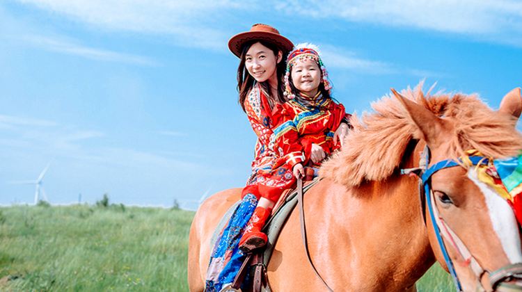 7-Day Beijing, Chengde & Ulan Butong Grassland  Discover Imperial Heritage, Majestic Great Wall, Charming Water Town and Vast Grassland in One Unforgettable Journey