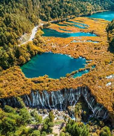 7D6N•Chengdu, Pandas, Jiuzhaigou, Huanglong, Leshan Giant Buddha & Mount Emei - 4 UNESCO Sites - Airport transfer, High-Speed Rail & All Tickets Included