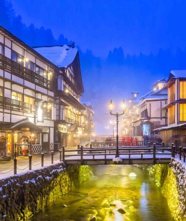 2天1晚 • 東北冬日仙境 銀山溫泉＋藏王樹冰＋狐狸村＋鬼平江戶處二日遊「神隱少女」同款湯屋溫泉飯店早晚餐｜東京出發 · 不含藏王纜車票