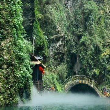 恩施市+恩施大峡谷+长江三峡+三峡大坝+神农架风景区+武汉+黄鹤楼7日6晚自由行